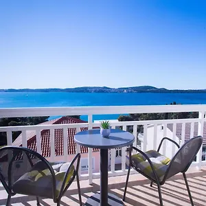 Apartman Ana, Trogir