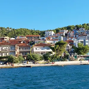 Nikica Trogir