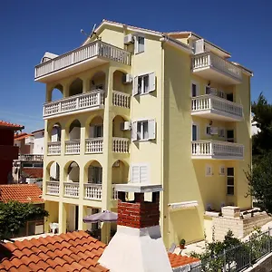  Apartment Zdravko