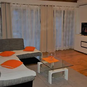 Slavka Trogir
